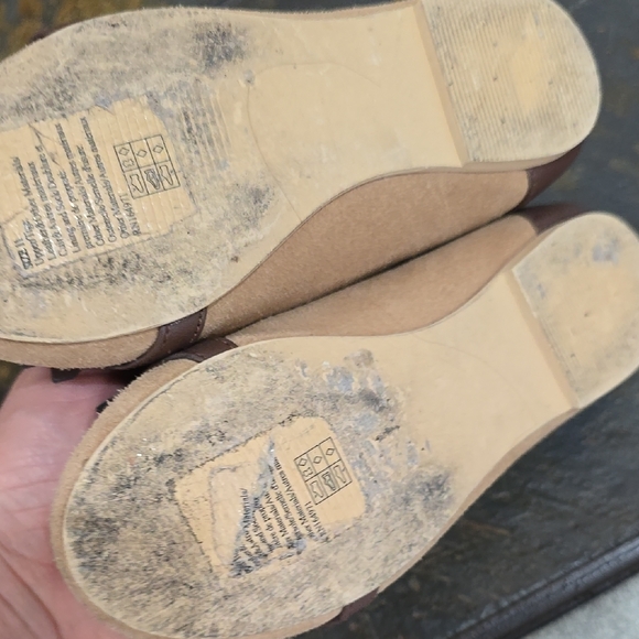 Janie and Jack Tan and Brown Flats - Picture 3 of 11